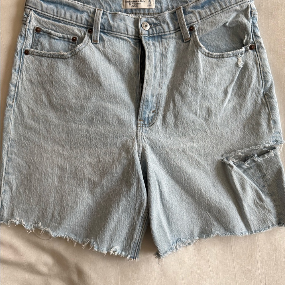 Abercrombie 7” Dad shorts light Blue Denim